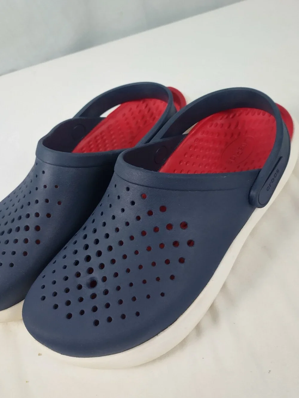 Crocs LITERIDE Men's 8/Women 10 360 Clogs Unisex Navy US Red Blue Slide On